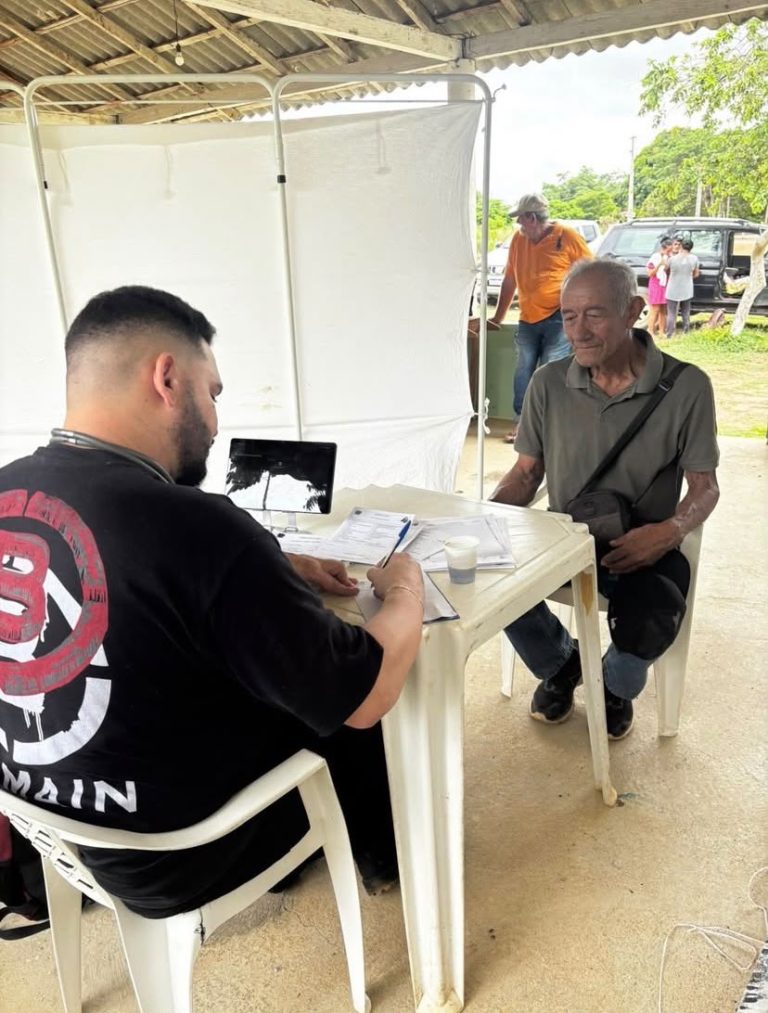 Secretaria de Saúde leva atendimento médico à população da Vicinal Rio Branco