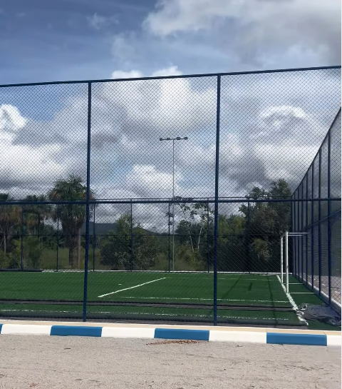 Prefeitura Municipal entrega novo campo society na Vila Félix Pinto para lazer e integração